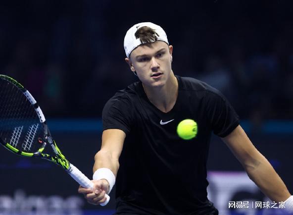 随着比赛进 随着比赛进