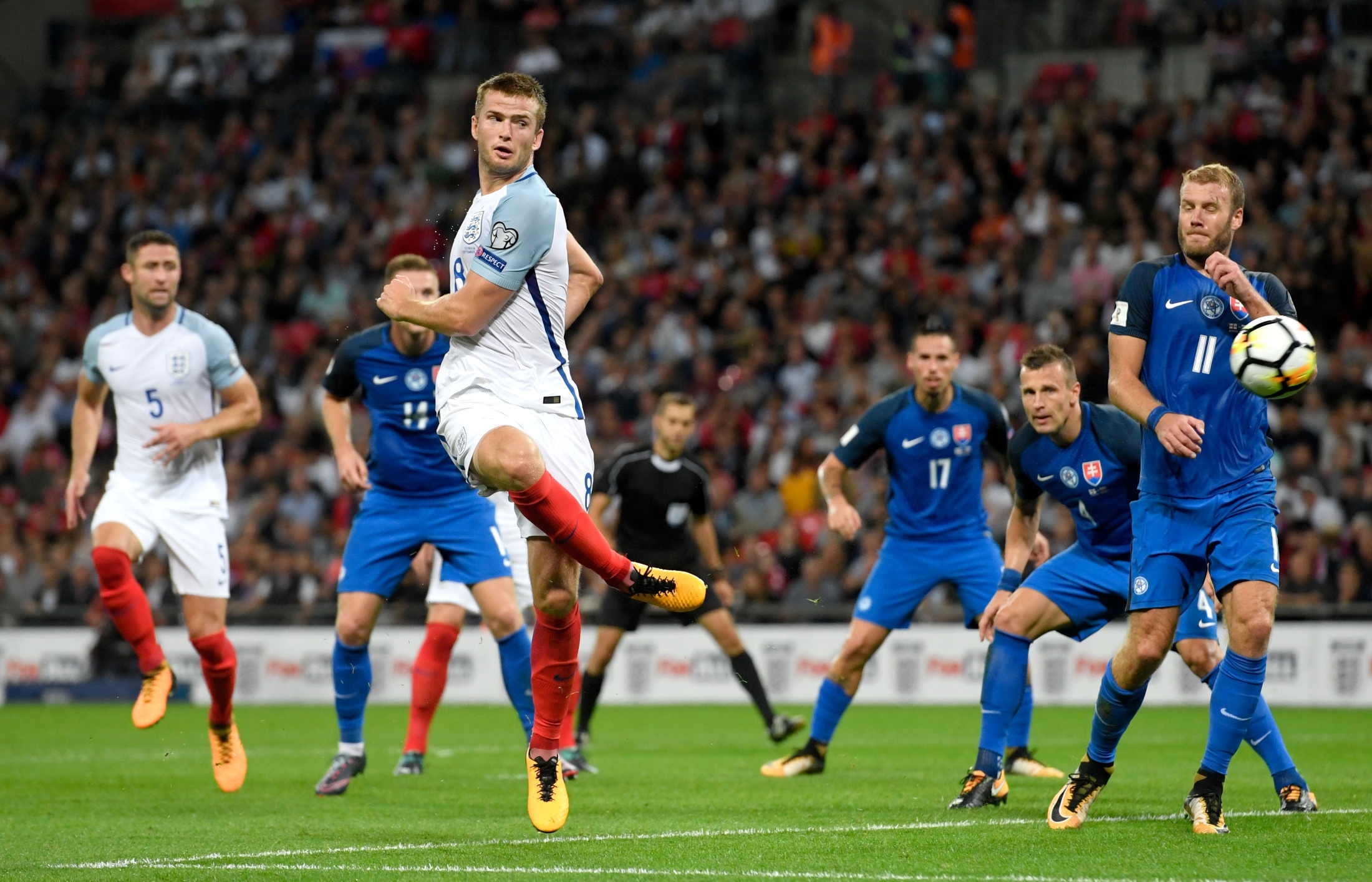 让我们拭目 让我们拭目