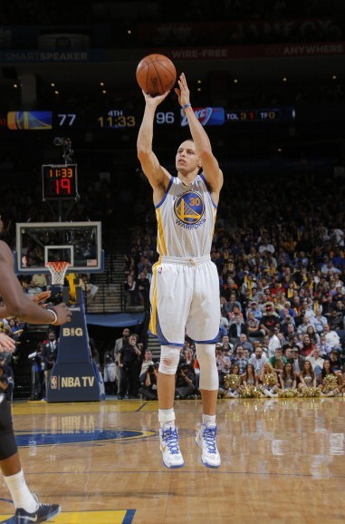 石铭首秀可 石铭首秀可