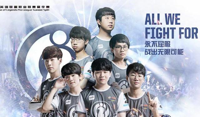 比赛中AC 比赛中AC